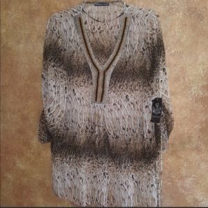 💫Animal print size Large ladies blouse💫